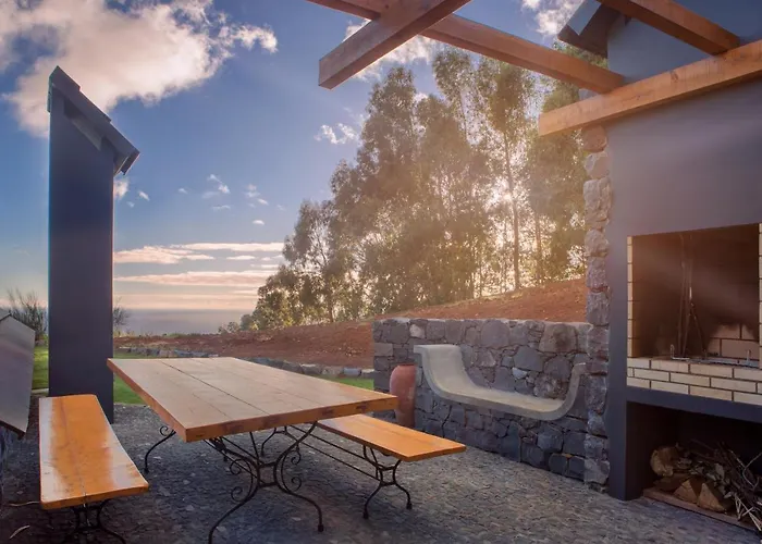 בקתה Palheiros Do Serrado By Real Vision Estreito Da Calheta