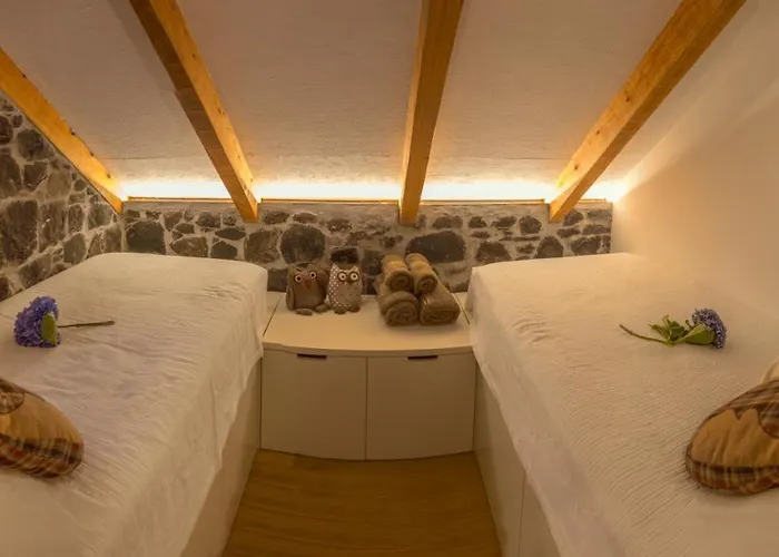 Palheiros Do Serrado By Real Vision Domek alpejski Estreito Da Calheta